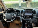 Toyota Land Cruiser VXR 2015